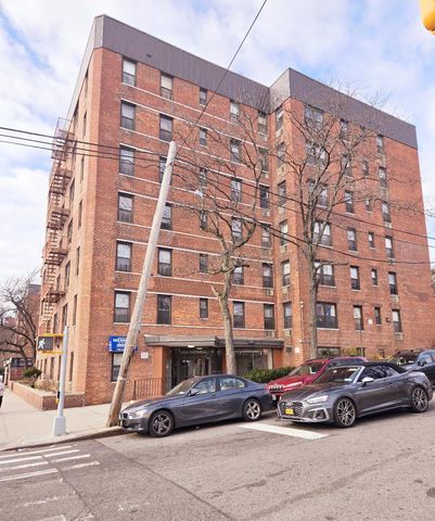 $289,000 | 87-46 Chelsea Street, Unit 4C | Jamaica Estates