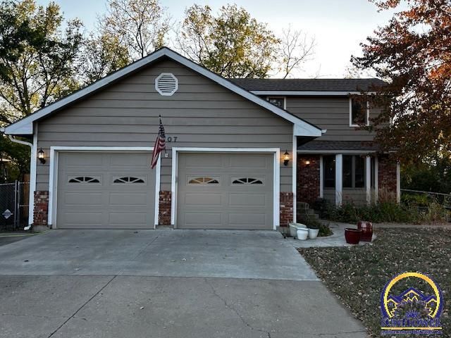 $299,950 | 6707 Southwest 25th Street | Topeka