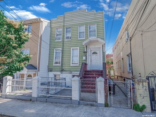 $1,400,000 | 21-13 25th Road | Astoria