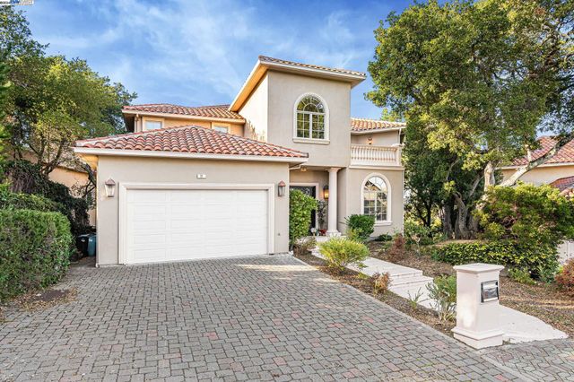 $5,628,000 | 11 La Strada Court | Burlingame Hills