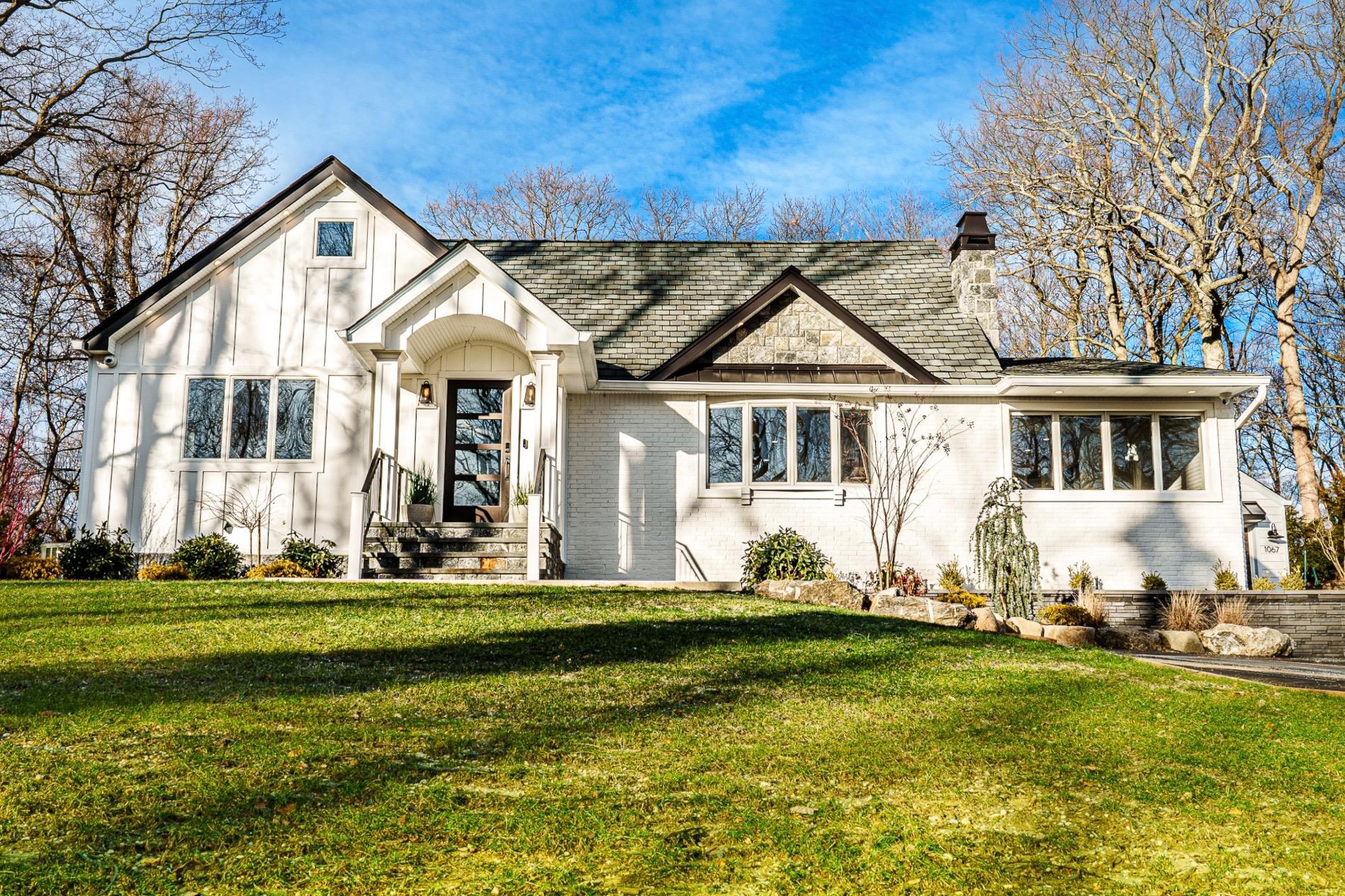 View of front of home with a front lawn