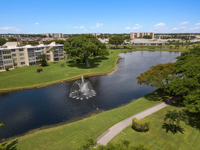 $1,900 | 14671 Bonaire Boulevard, Unit 702 | Villages of Oriole