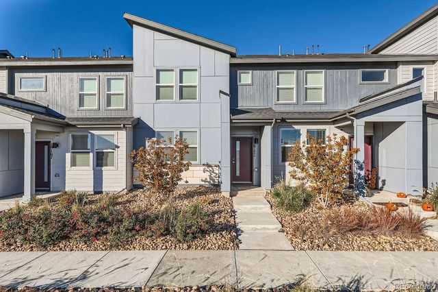 $415,000 | 19171 East 64th Avenue | Denver International Airport