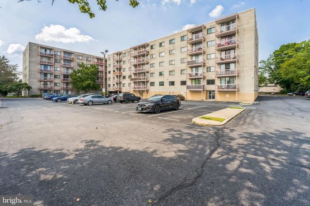 $112,000 | 130 Slade Avenue, Unit 213 | Pikesville