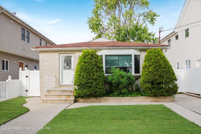 $729,900 | 332 Wainwright Avenue | Eltingville