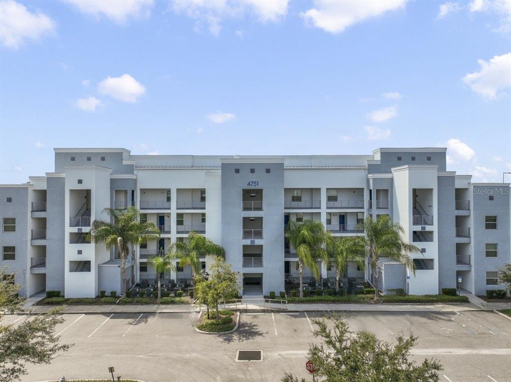 Picture perfect ground floor unit in the Terraces at Storey Lake - zoned for SHORT TERM RENTALS/AIRBNB’S - with RESORT STYLE AMENITIES - just minutes from Disney theme parks and other world renowned Central Florida attractions! 