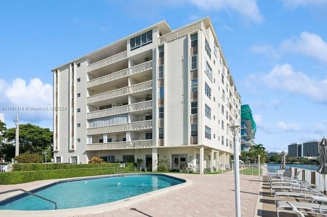 $525,000 | 9111 East Bay Harbor Drive, Unit 3E | Bay Harbor Islands