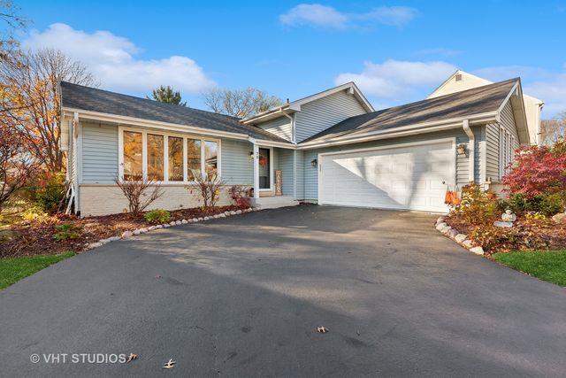 $525,000 | 72 Drendel Lane | Naperville