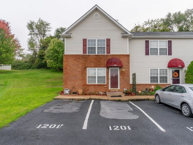 $295,000 | 1201 Wordsworth Court | North East Harrisonburg