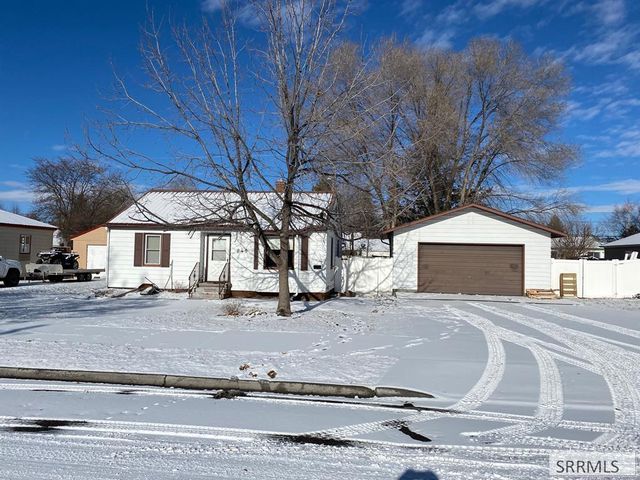 $305,000 | 245 East 24th Street | Sandcreek