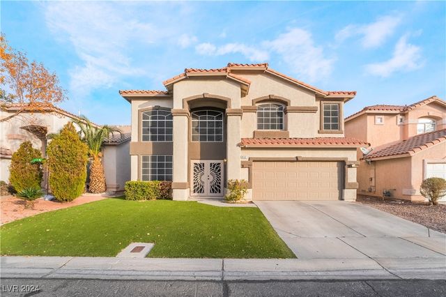 $535,000 | 932 Sweeping Vine Avenue | Silverado South