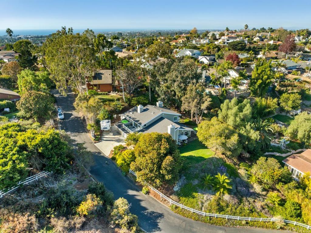 Country living with panoramic Mountain Valley views