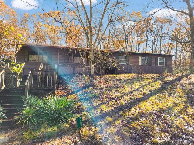 $99,900 | 2129 Red Bud Drive | Lake Timberline