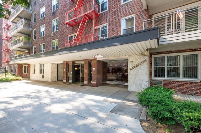 $699,000 | 142-05 Roosevelt Avenue, Unit 504 | Downtown Flushing