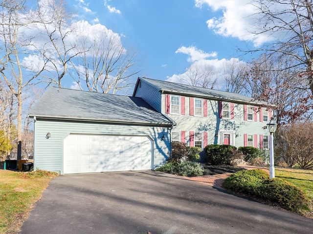 $849,900 | 70 Sumac Lane | Central North Attleboro