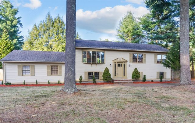 $585,000 | 39 Circlewood Drive | Coventry Center