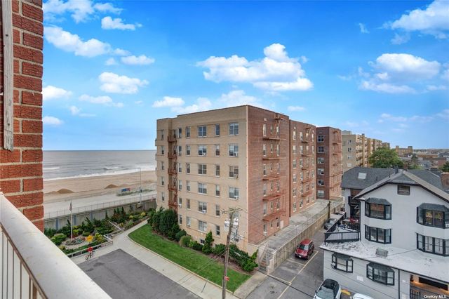 $299,000 | 130 Beach 121st Street, Unit 5G | Rockaway Park