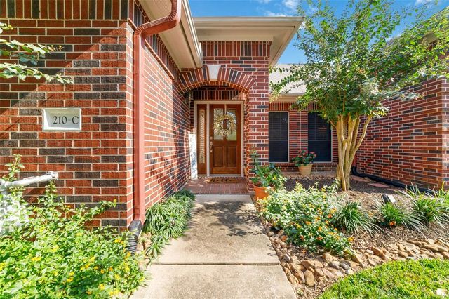 $315,000 | 210 Clearview Avenue, Unit C | Friendswood