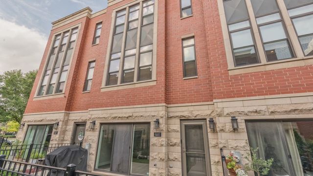 $599,999 | 2237 West Coulter Street, Unit 2 | Heart of Chicago