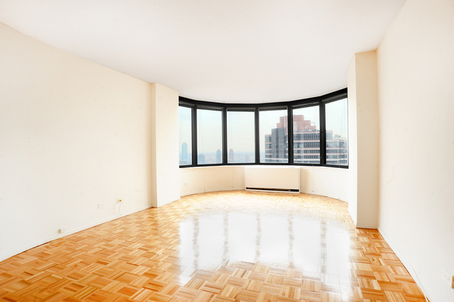 330 East 38th Street Unit 42m Manhattan Ny Compass