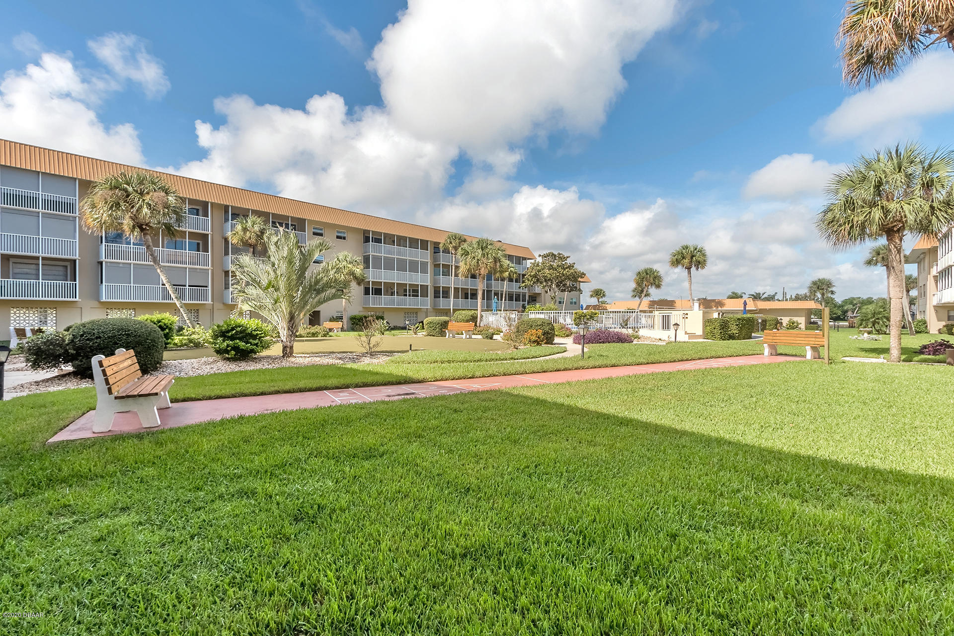 315 N Causeway Unit 05 New Smyrna Beach Fl Compass