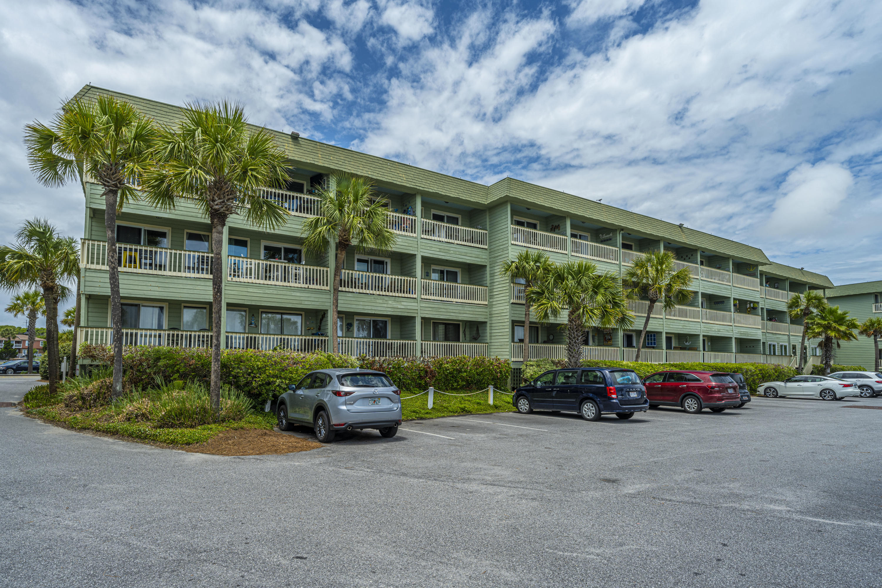 1300 Ocean Boulevard, Unit 126, Isle of Palms, SC 29451 | Compass