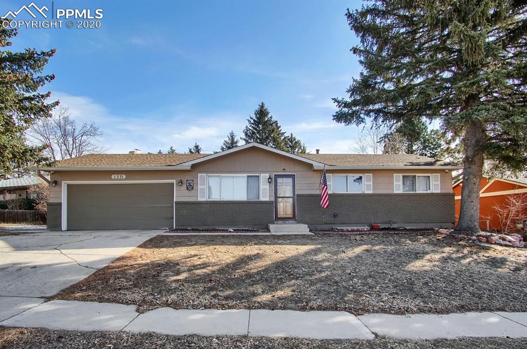 Great curb side appeal and open space! 