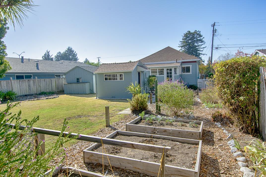 408 Darwin Street Santa Cruz CA 95062 Compass