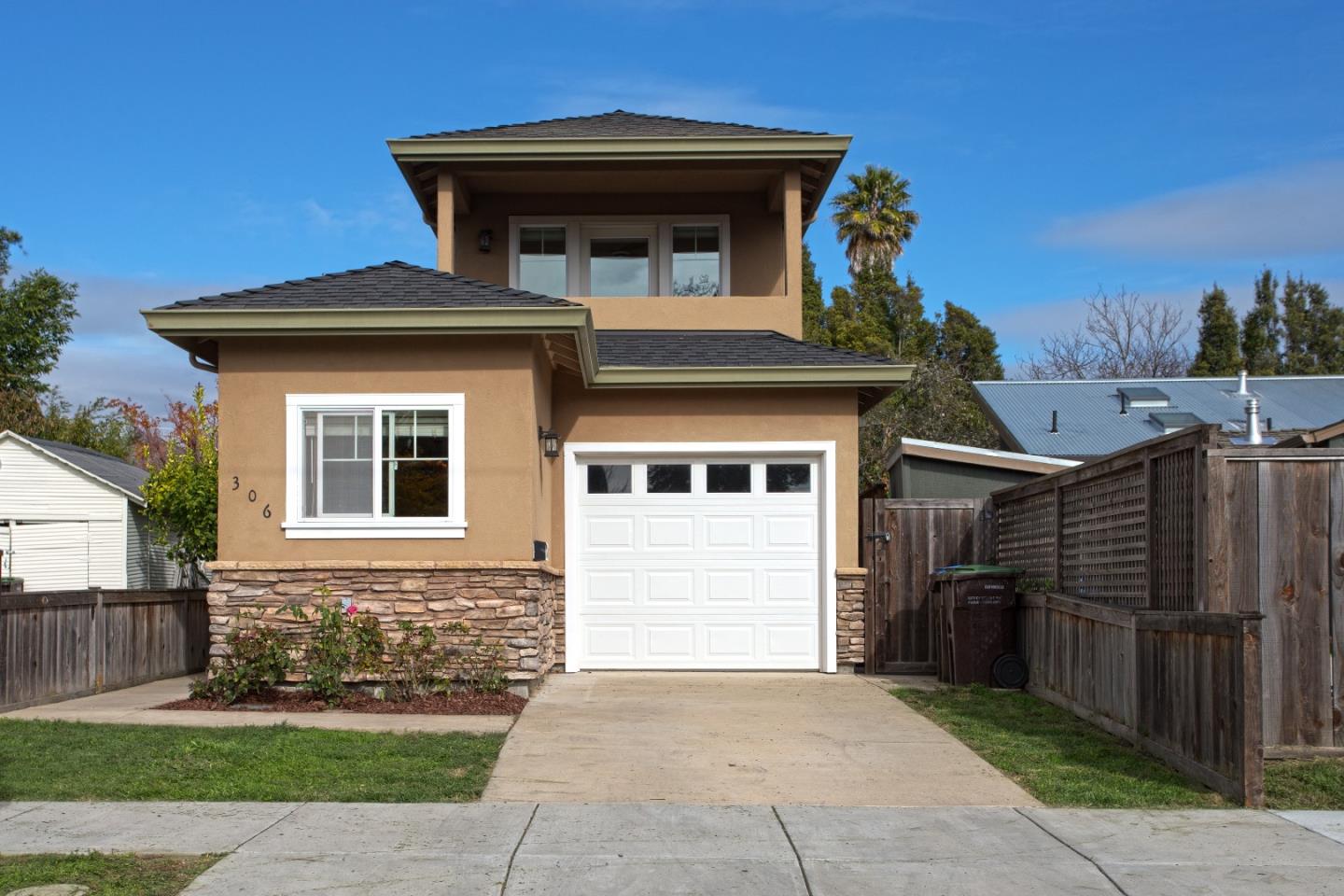 306 Walk Circle Santa Cruz CA 95060 Compass