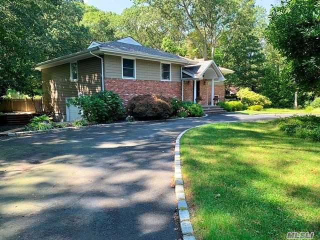 12 Beaumont Drive Melville NY 11747 Compass