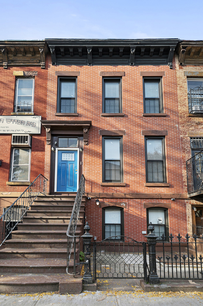 202 Lee Avenue, Brooklyn, NY 11206 | Compass