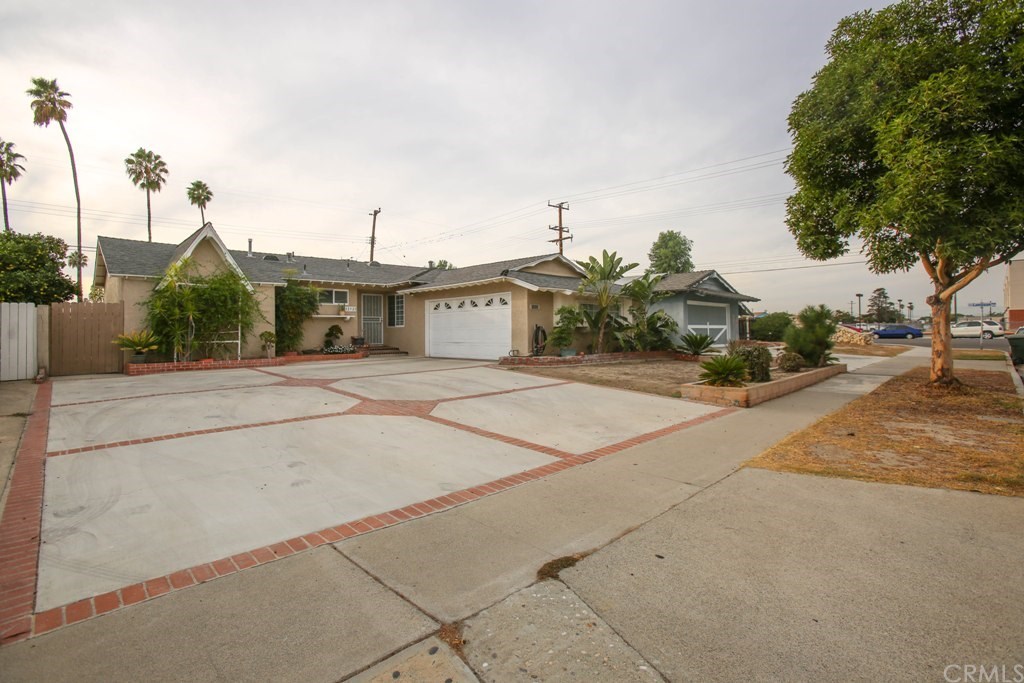 12521 Jetty Street Garden Grove CA 92840 Compass