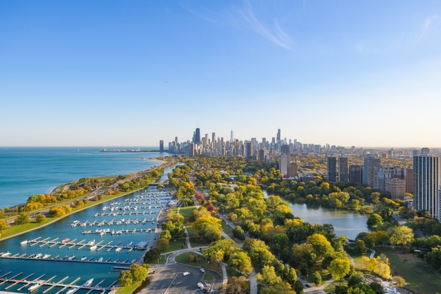 2800 N Lake Shore Dr in Chicago, IL | Compass