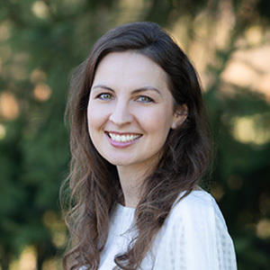 Headshot of Kamila Piszczek