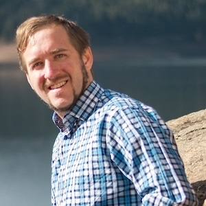 Headshot of Ethan Lake