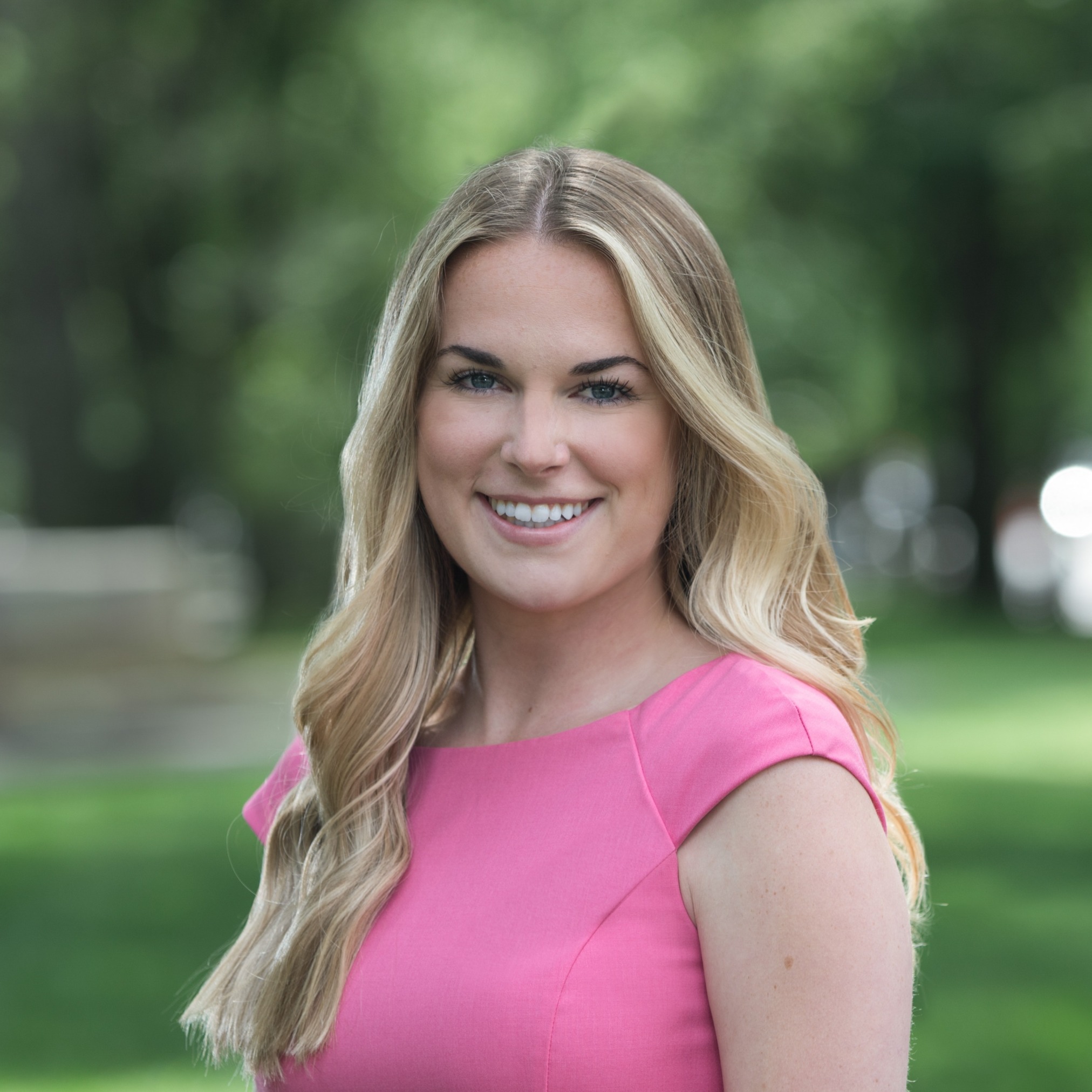 Headshot of Lauren Regnery