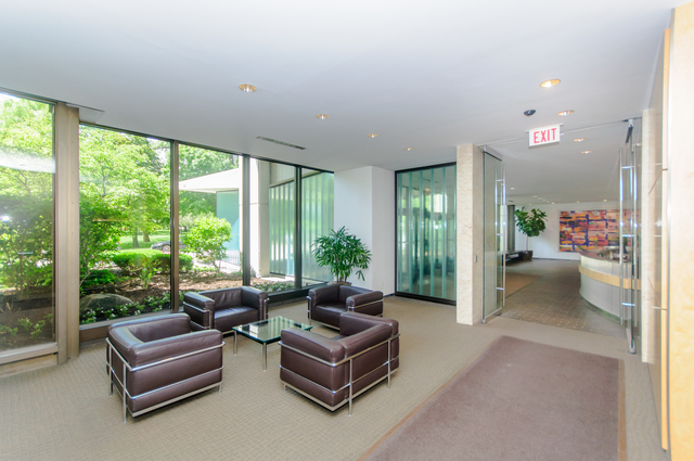 2800 N Lake Shore Dr in Chicago, IL | Compass